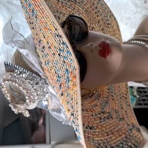 TitleRoyal Champagne Derby Crown Hat – Wide Brim Kentucky Derby Race Day